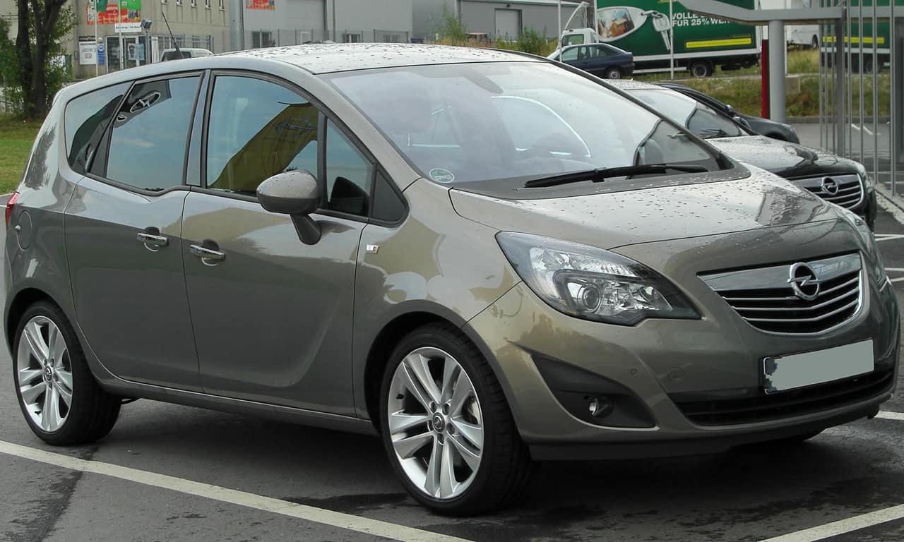 alicante_car_rental_opel_meriva